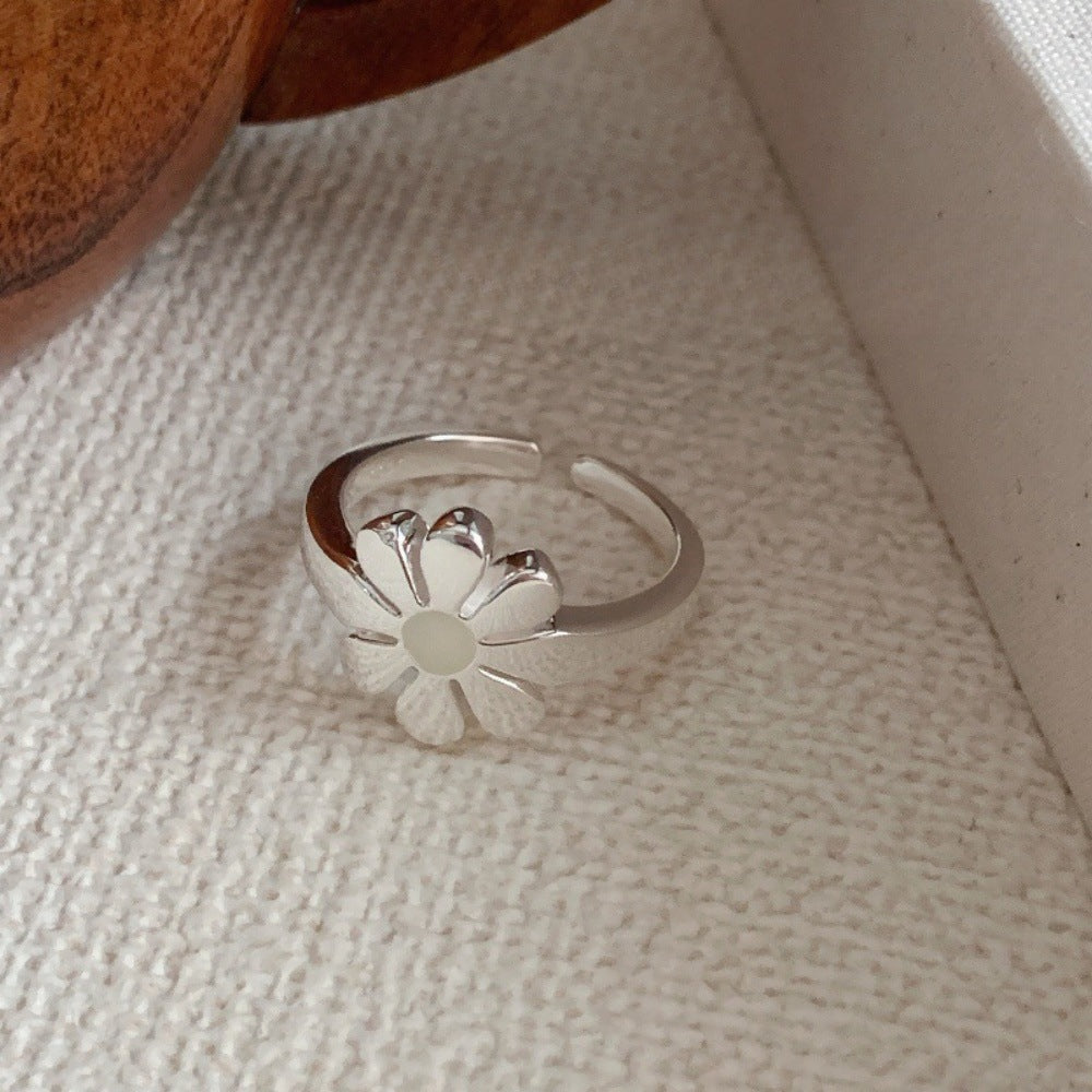Retro Texture 925 Silver Ring — Light Luxury | Solea Jewelry