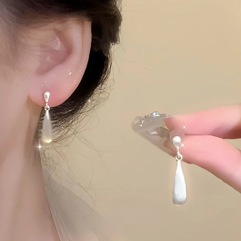 Bow Huggie Earrings with Zirconia — Sweet & Sparkling | Solea Jewelry