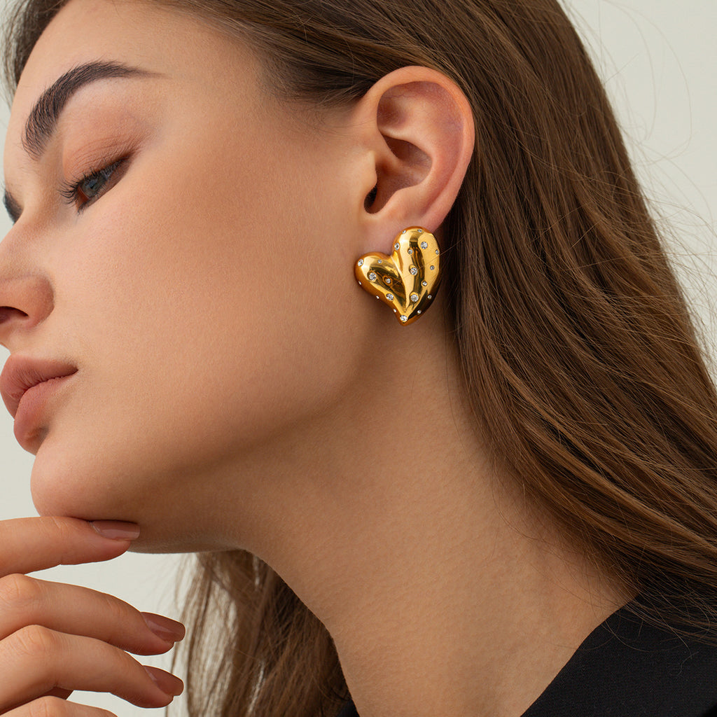 18K Gold Herz-Ohrringe mit weißen Diamanten | Solea Jewelry