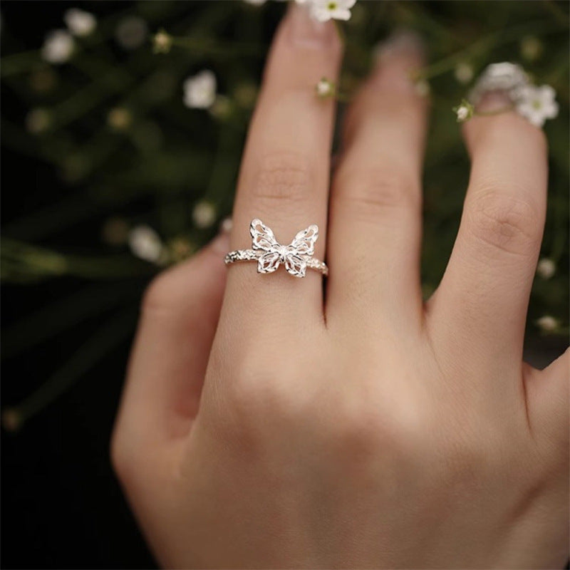 Sculpted Silver Finger Ring — Niche Aesthetic Luxury | Solea Jewelry