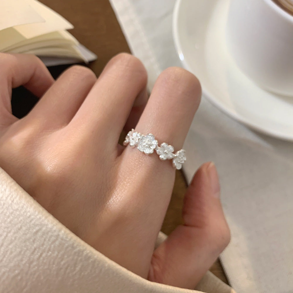 Retro Texture 925 Silver Ring — Light Luxury | Solea Jewelry